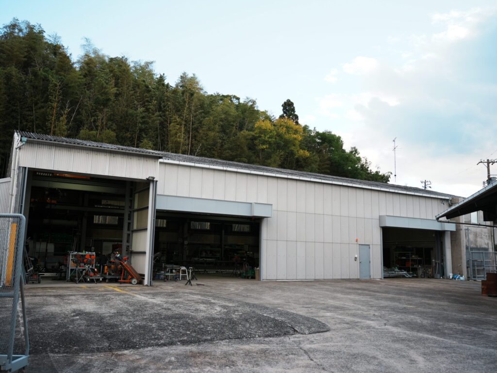 有限会社山将の工場外観